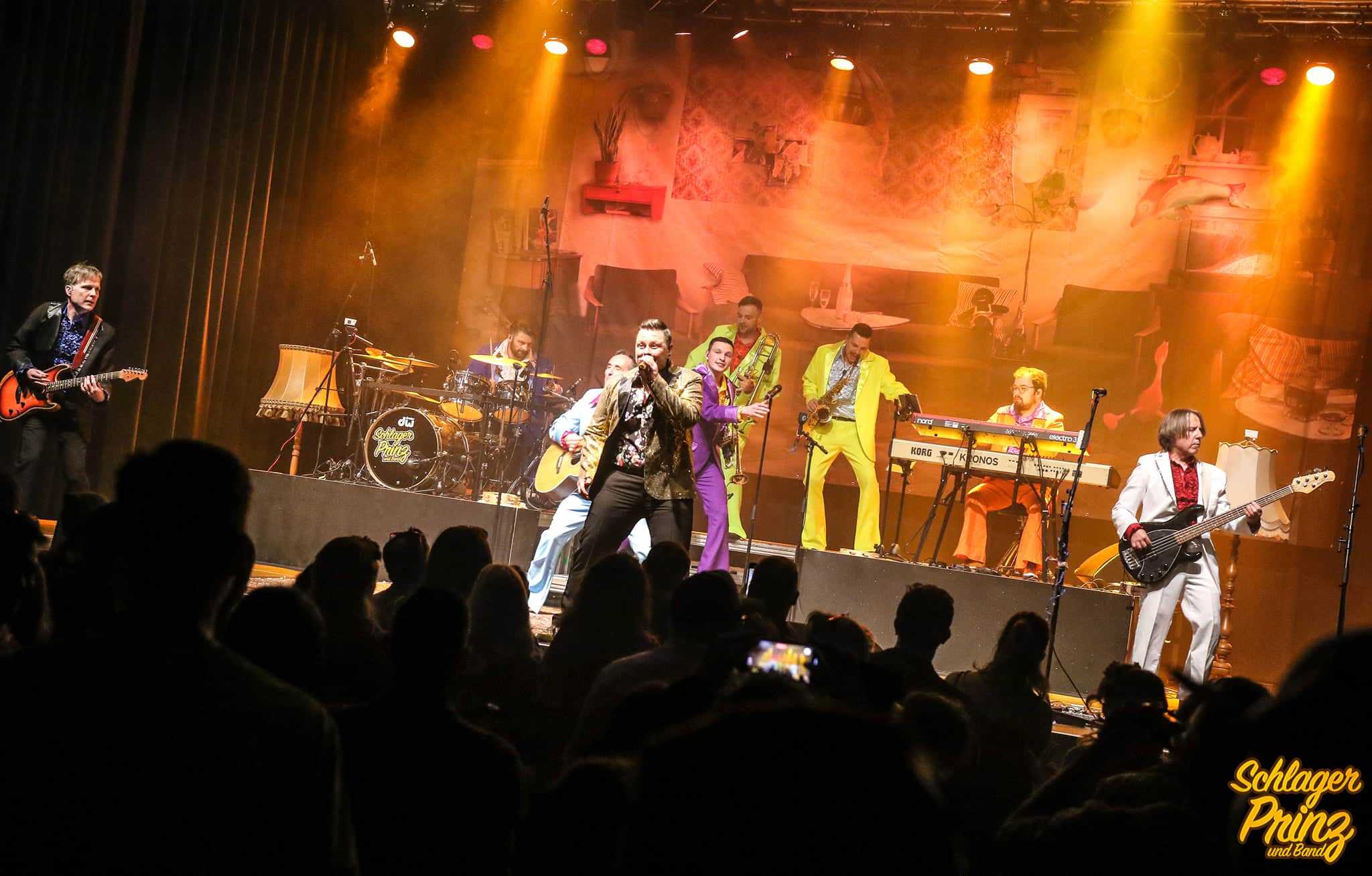 Schlagerprinz und Band 8