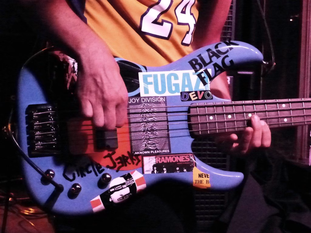 Give it Away – The Red Hot Chili Peppers Tribute 12