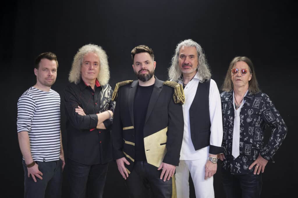We Rock Queen 1
